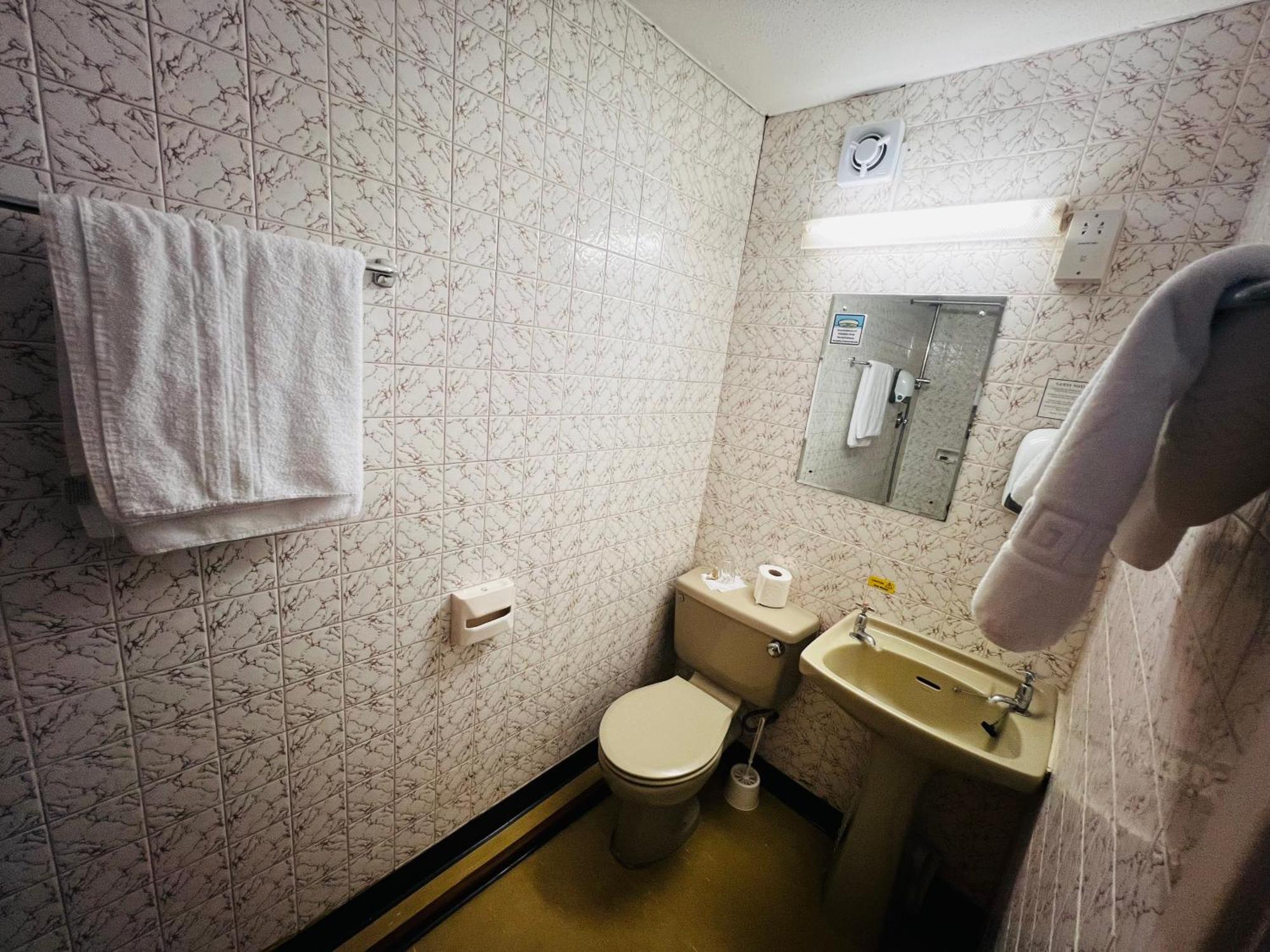 Ox Hotel Carlisle Карлайл Екстериор снимка